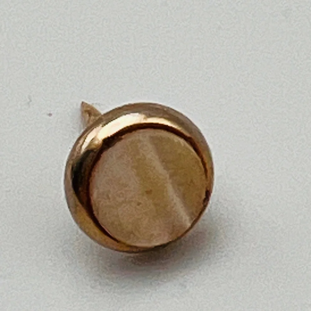 Vintage Faux MOP Round Tie Tack with Chain and T-Bar Gold Tone Mens Accessory